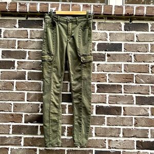 Old Navy skinny cargo pants